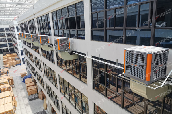 瑞泰作為清遠工廠通風降溫設備廠家，給您專業(yè)的降溫方案