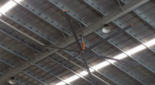 大風(fēng)扇，大能量：7.3米工業(yè)大吊扇的降溫奧秘！